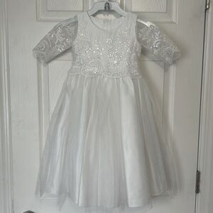 Sweet kids white Flower girl/ Baptism dress girls size 3.